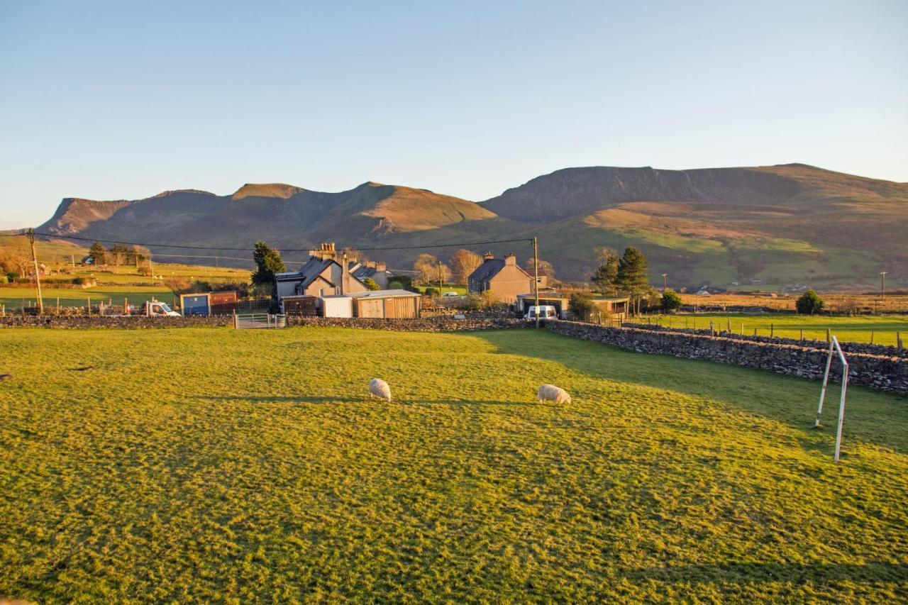 Canolfan Y Fron Nantlle Εξωτερικό φωτογραφία