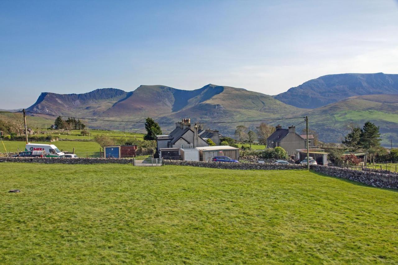 Canolfan Y Fron Nantlle Εξωτερικό φωτογραφία