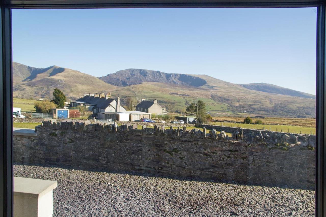 Canolfan Y Fron Nantlle Εξωτερικό φωτογραφία